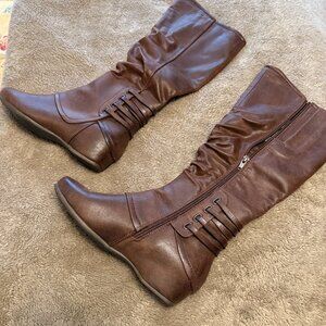 BARETRAPS women's boots 7.5 medium BROWN